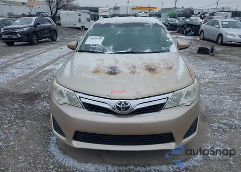 2012 Toyota Camry Le z USA, uszkodzony, nr VIN 4T4BF1FK1CR224172